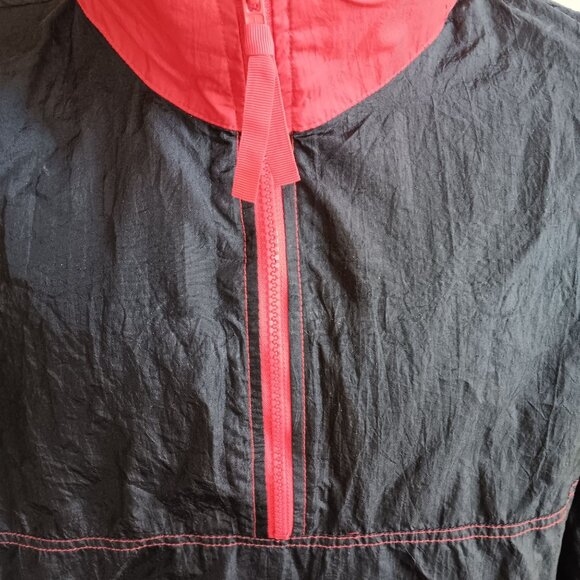 Vintage Men's Large Jacket Windbreaker Red Black Hooded Front 1/2 Zip Pocket - Picture 2 of 5